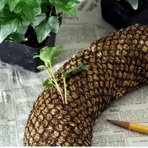 3-Planting-Wreath