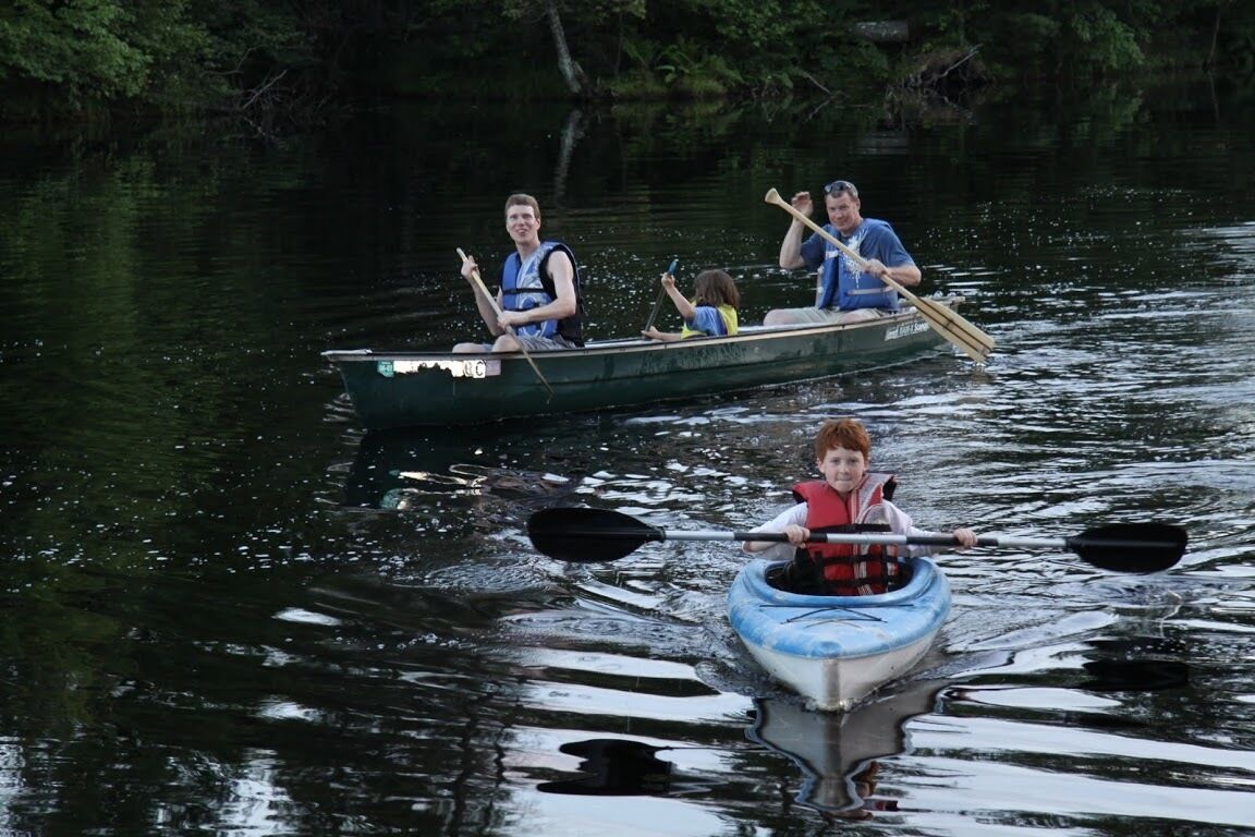 guests-in-canoe-and-kayak